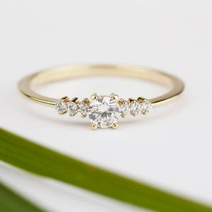 Round diamond engagement ring side stones thin band | Diamond rings modern simple - NOOI JEWELRY