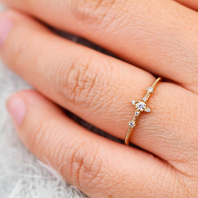 Diamond cluster engagement ring | Delicate engagement ring - NOOI JEWELRY
