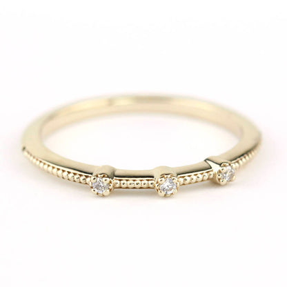 Three stones wedding band simple | Filigree wedding band - NOOI JEWELRY