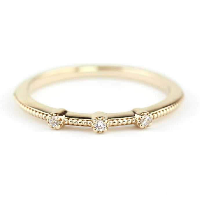 Three stones wedding band simple | Filigree wedding band - NOOI JEWELRY