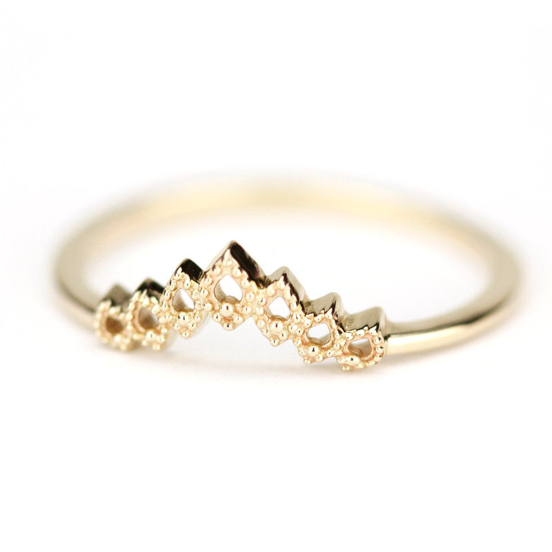 Wedding Band, Curved Wedding Band, Curved Band, Gold Wedding Band, Crown Wedding Ring, Gold Curved Band, Wedding Ring Set, laces Band - NOOI JEWELRY