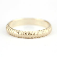 Load image into Gallery viewer, wedding band, gold wedding band, Wedding Band Ring, Mens Wedding ring, 18k Wedding Band, Organic 18k Gold Wedding Ring - NOOI JEWELRY