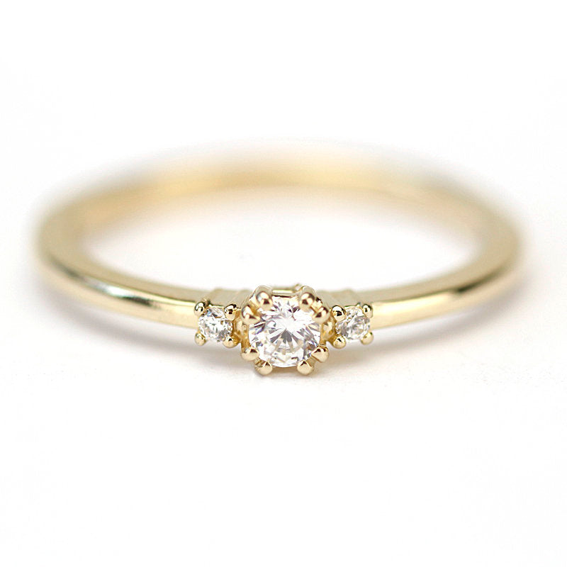 Three stone engagement rings round | simple and delicate diamond engagement ring - NOOI JEWELRY