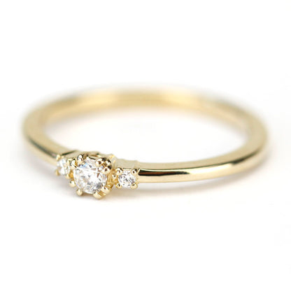 Three stone engagement rings round | simple and delicate diamond engagement ring - NOOI JEWELRY