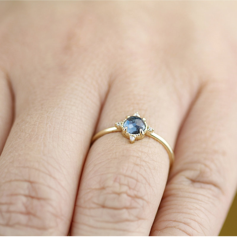 simple engagement ring compass shape ring London blue topaz and diamonds - NOOI JEWELRY