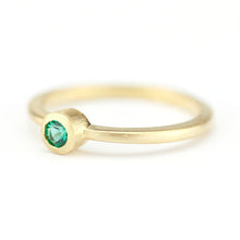 Load image into Gallery viewer, simple engagement ring, emerald ring, minimalist engagement ring, minimal ring, dainty ring, engagement ring emerald | R149EMERALDMATT - NOOI JEWELRY