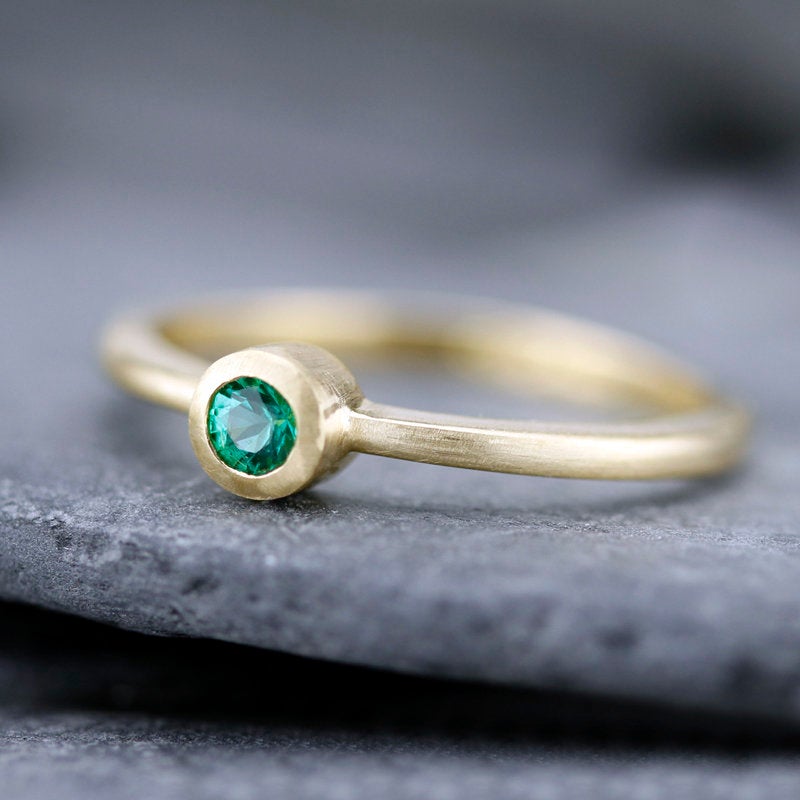 simple engagement ring, emerald ring, minimalist engagement ring, minimal ring, dainty ring, engagement ring emerald | R149EMERALDMATT - NOOI JEWELRY