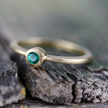 Load image into Gallery viewer, simple engagement ring, emerald ring, minimalist engagement ring, minimal ring, dainty ring, engagement ring emerald | R149EMERALDMATT - NOOI JEWELRY