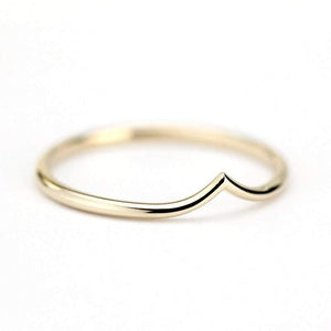 chevron band v ring, delicate ring, wedding band, wedding ring, chevron band, engagement ring, thin ring, minimalist ring, minimal ring | R 212 - NOOI JEWELRY