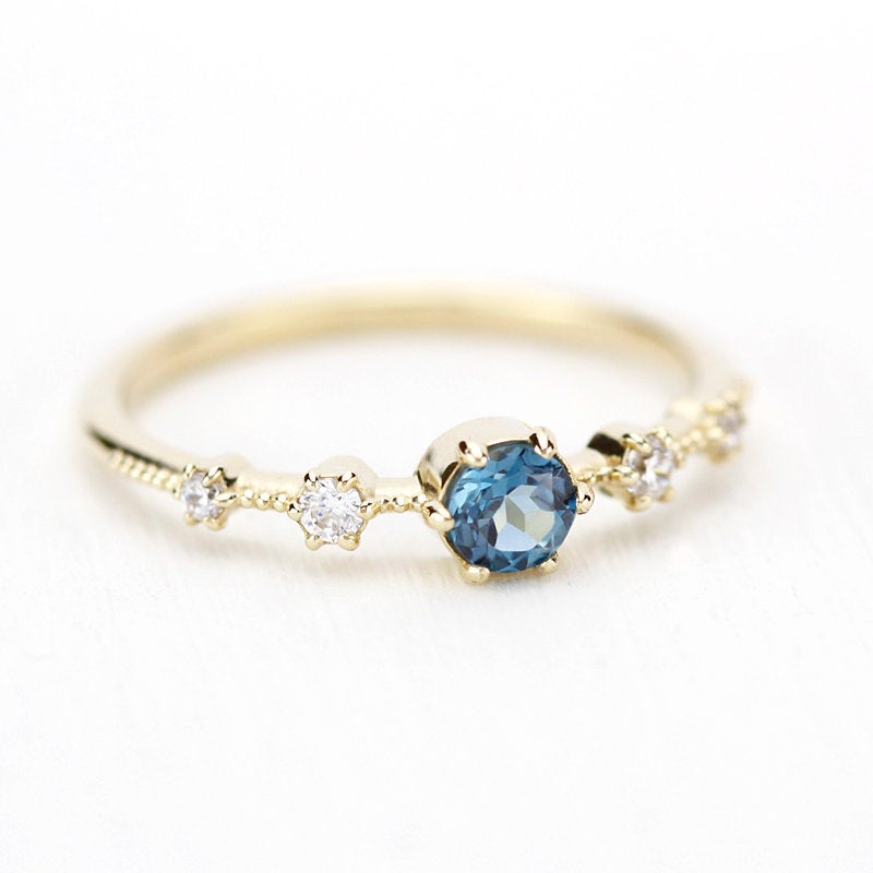 London blue topaz engagement ring unique, blue topaz and diamonds ring - NOOI JEWELRY