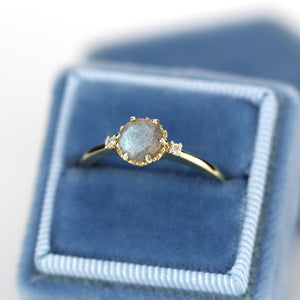 delicate engagement ring three stone ring labradorite and diamond 18k gold - NOOI JEWELRY