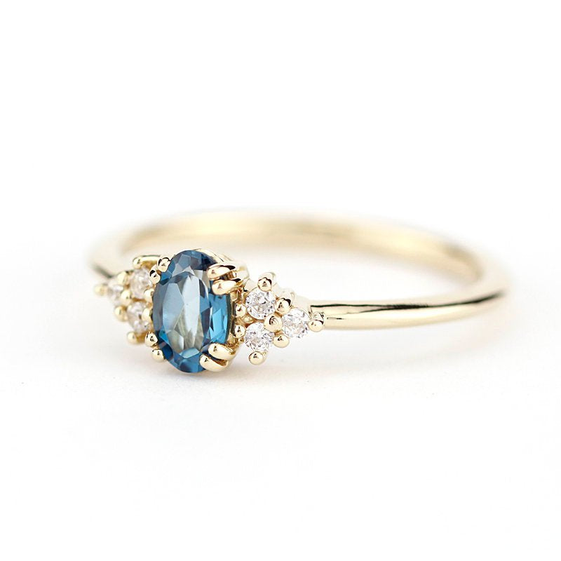 London blue topaz engagement ring oval, blue topaz and diamonds ring - NOOI JEWELRY