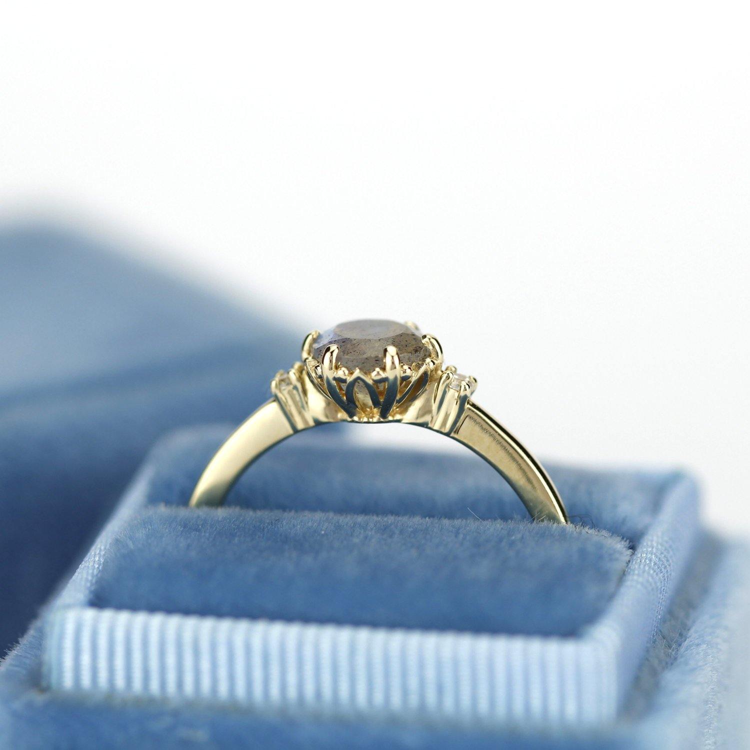 delicate engagement ring three stone ring labradorite and diamond 18k gold - NOOI JEWELRY
