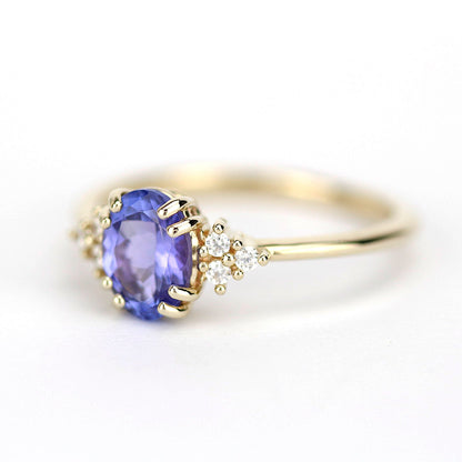 oval tanzanite and diamonds ring, diamond and tanzanite engagement ring - NOOI JEWELRY