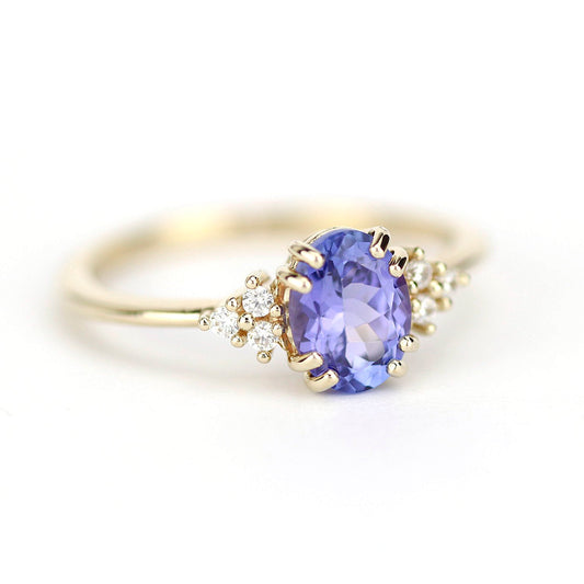 oval tanzanite and diamonds ring, diamond and tanzanite engagement ring - NOOI JEWELRY