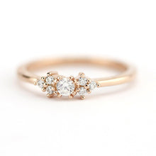 Load image into Gallery viewer, cluster engagement ring round rose gold - NOOI JEWELRY