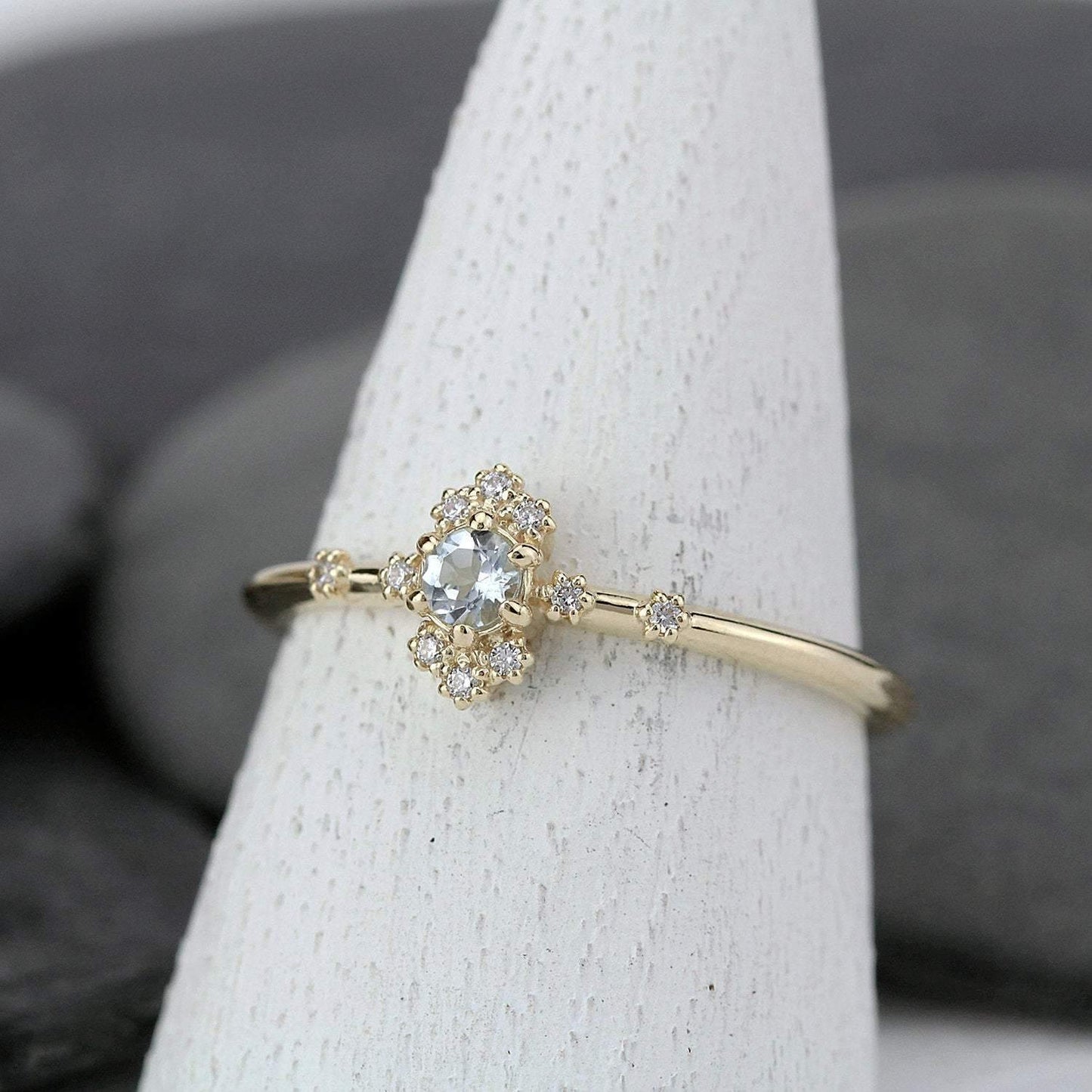 aquamarine engagement ring with diamonds,18k yellow gold - NOOI JEWELRY