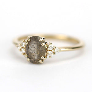 Oval Engagement ring labradorite and diamond 18k gold - NOOI JEWELRY