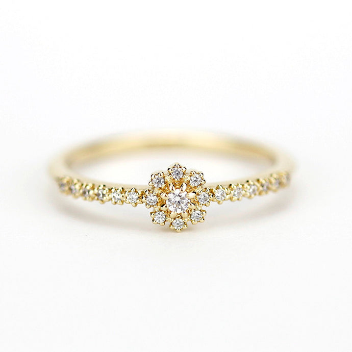 Halo engagement ring with side stones - NOOI JEWELRY