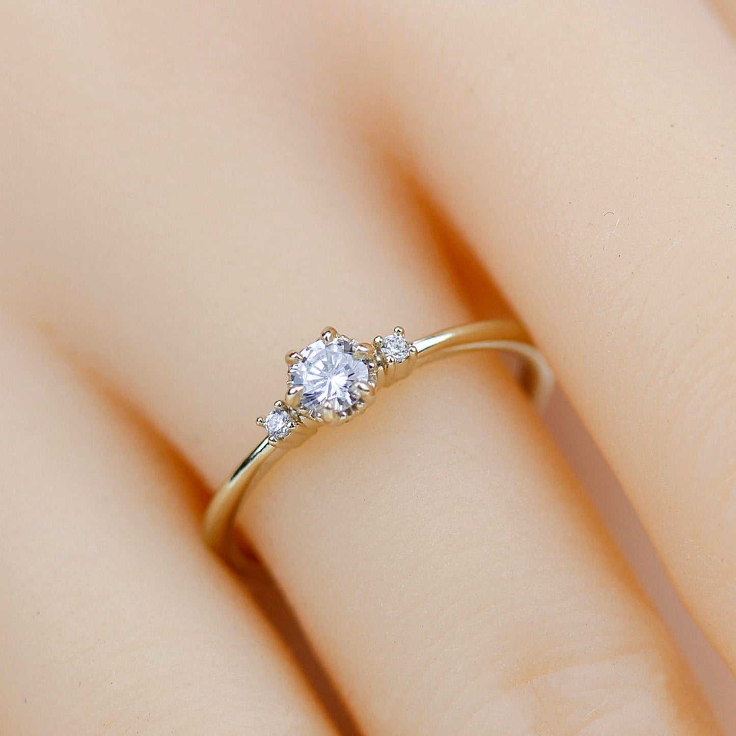 simple engagement ring, delicate engagement ring, dainty engagement ring, minimalist engagement ring, cluster ring, Made in Italy | R252WD