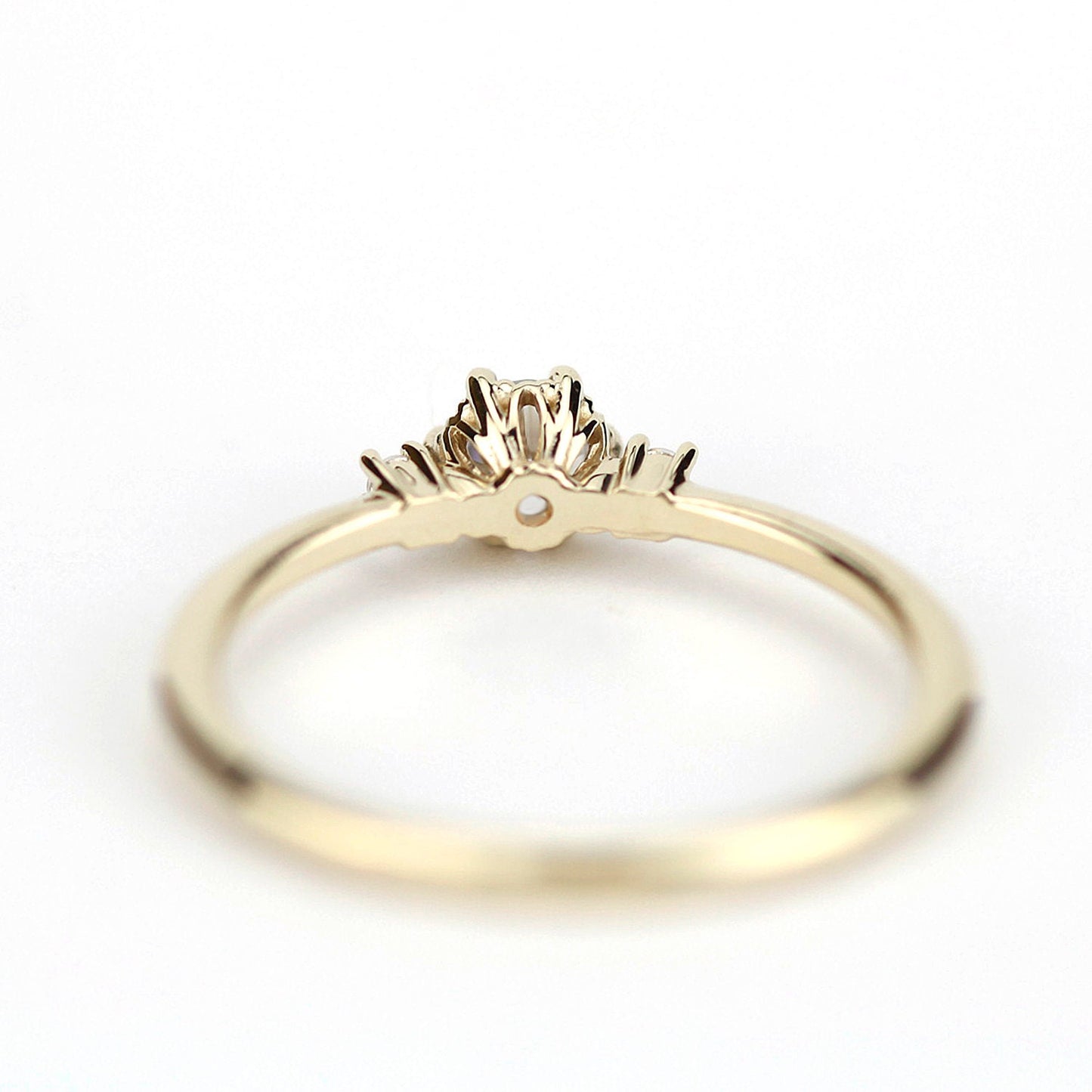 simple engagement ring, delicate engagement ring, dainty engagement ring, minimalist engagement ring, cluster ring, Made in Italy | R252WD