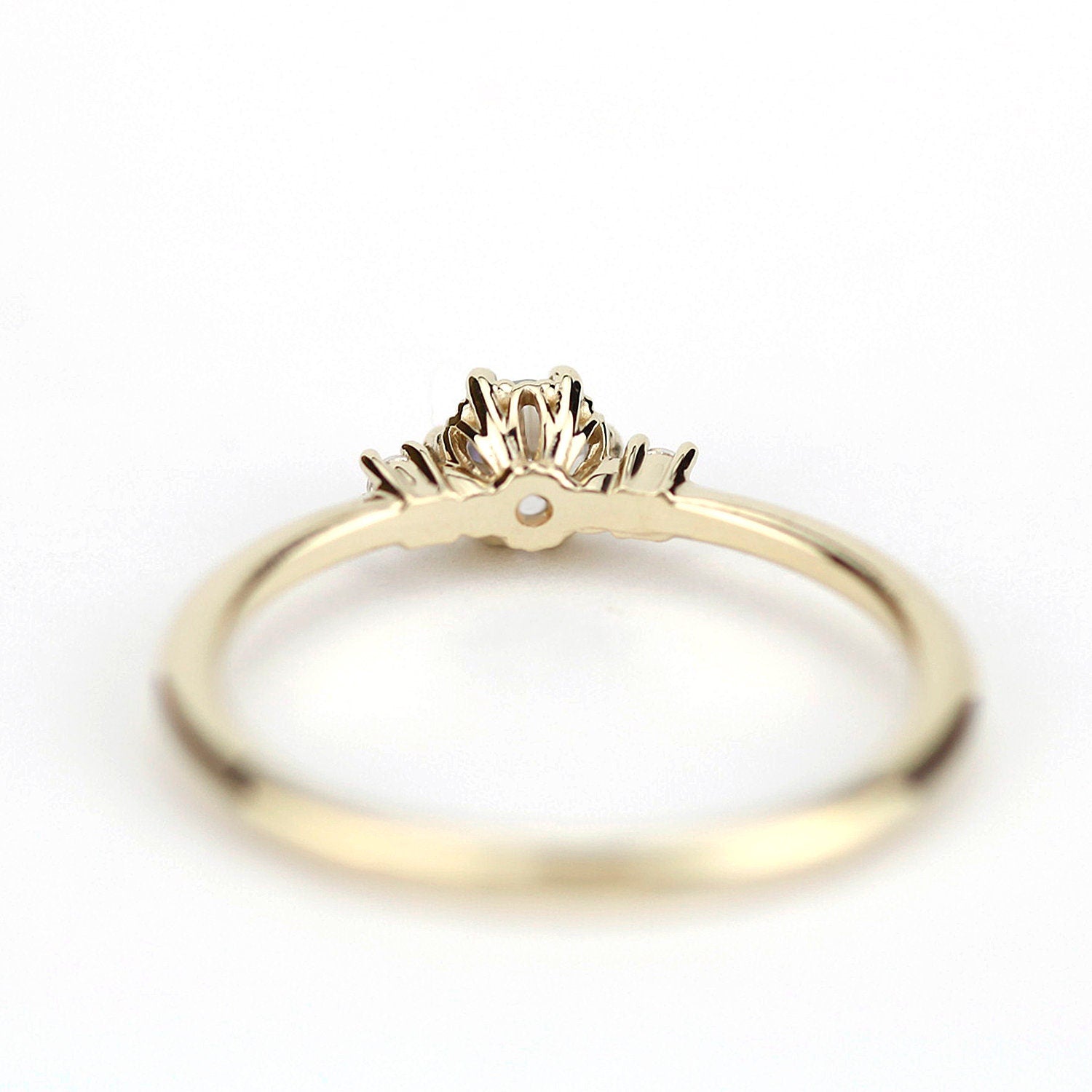 simple engagement ring, delicate engagement ring, dainty engagement ring, minimalist engagement ring, cluster ring, Made in Italy | R252WD