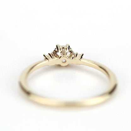 simple engagement ring, delicate engagement ring, dainty engagement ring, minimalist engagement ring, cluster ring, Made in Italy | R252WD