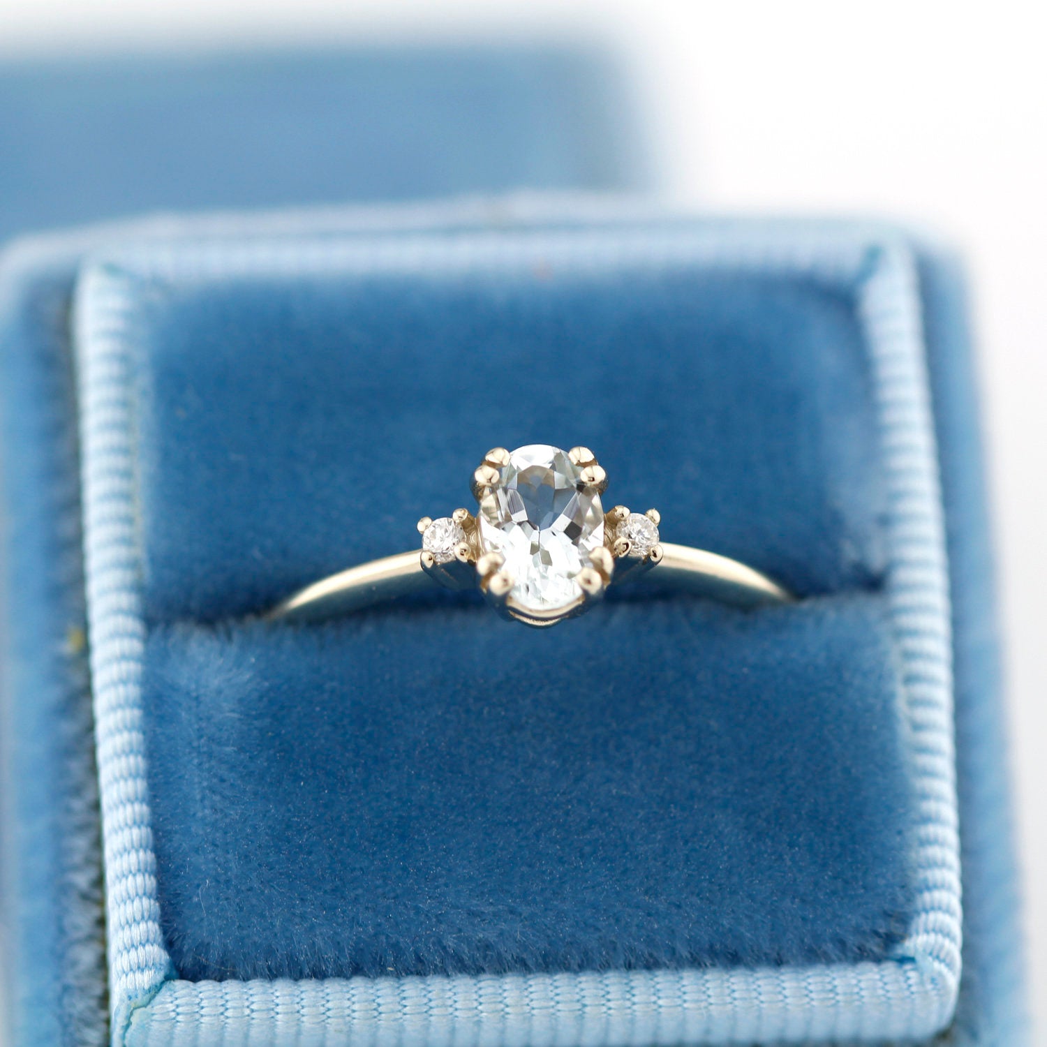 three stone engagement ring aquamarine 18k white gold - NOOI JEWELRY