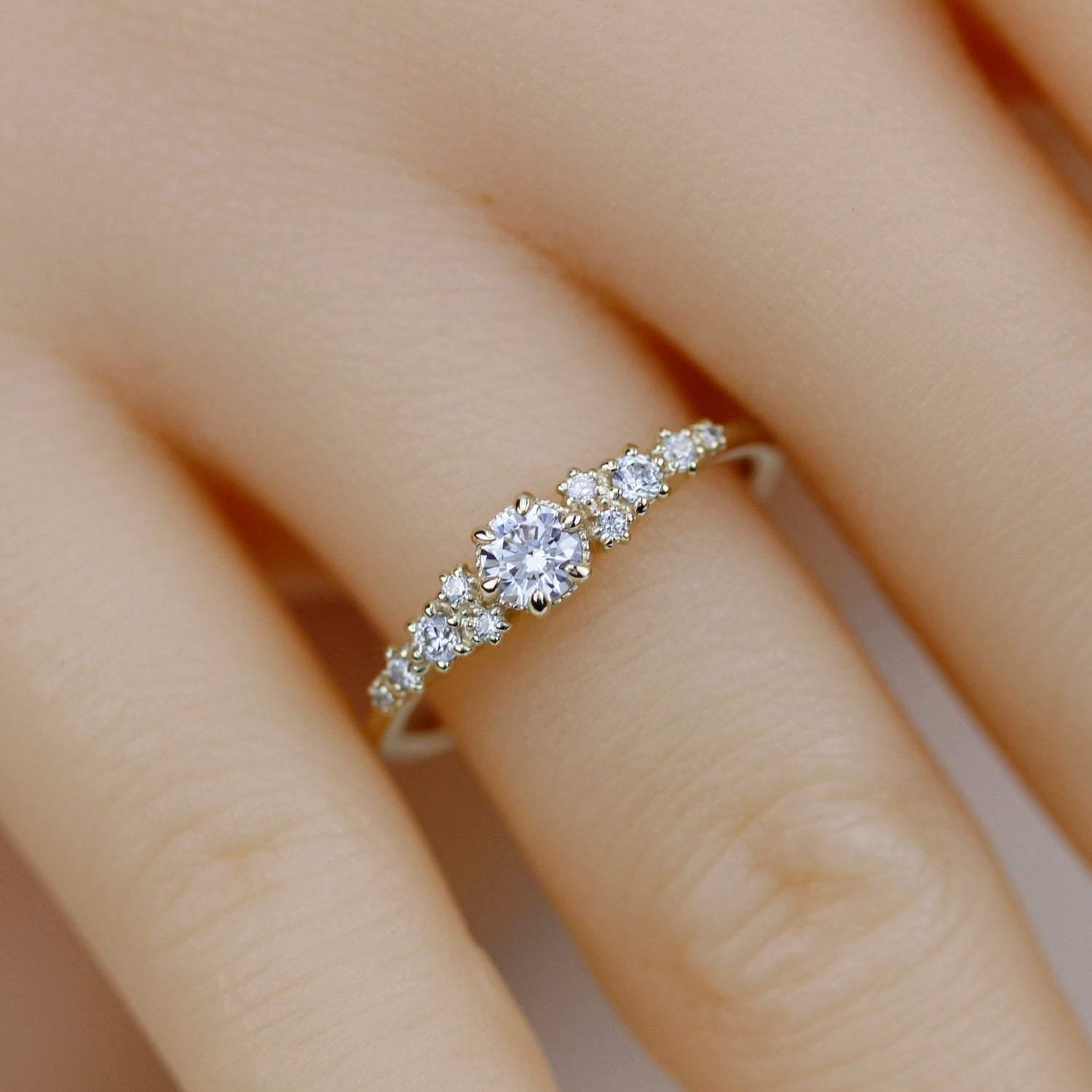 cluster engagement ring round diamonds | Simple engagement ring - NOOI JEWELRY
