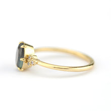 Load image into Gallery viewer, oval engagement ring labradorite with side stones unique