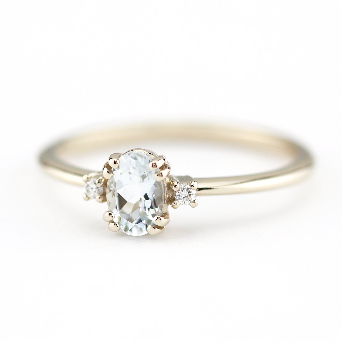 three stone engagement ring aquamarine 18k white gold - NOOI JEWELRY