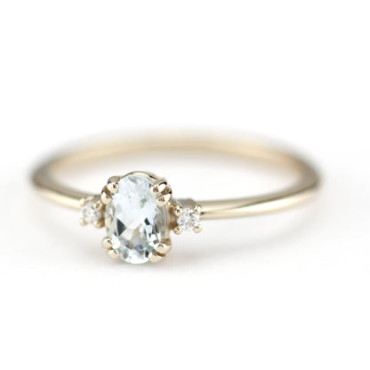 three stone engagement ring aquamarine 18k white gold - NOOI JEWELRY