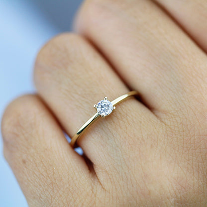Solitaire engagement ring simple | 18k gold - 0.25 carat diamond - NOOI JEWELRY