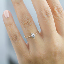 Load image into Gallery viewer, Diamond cluster engagement ring unique - NOOI JEWELRY