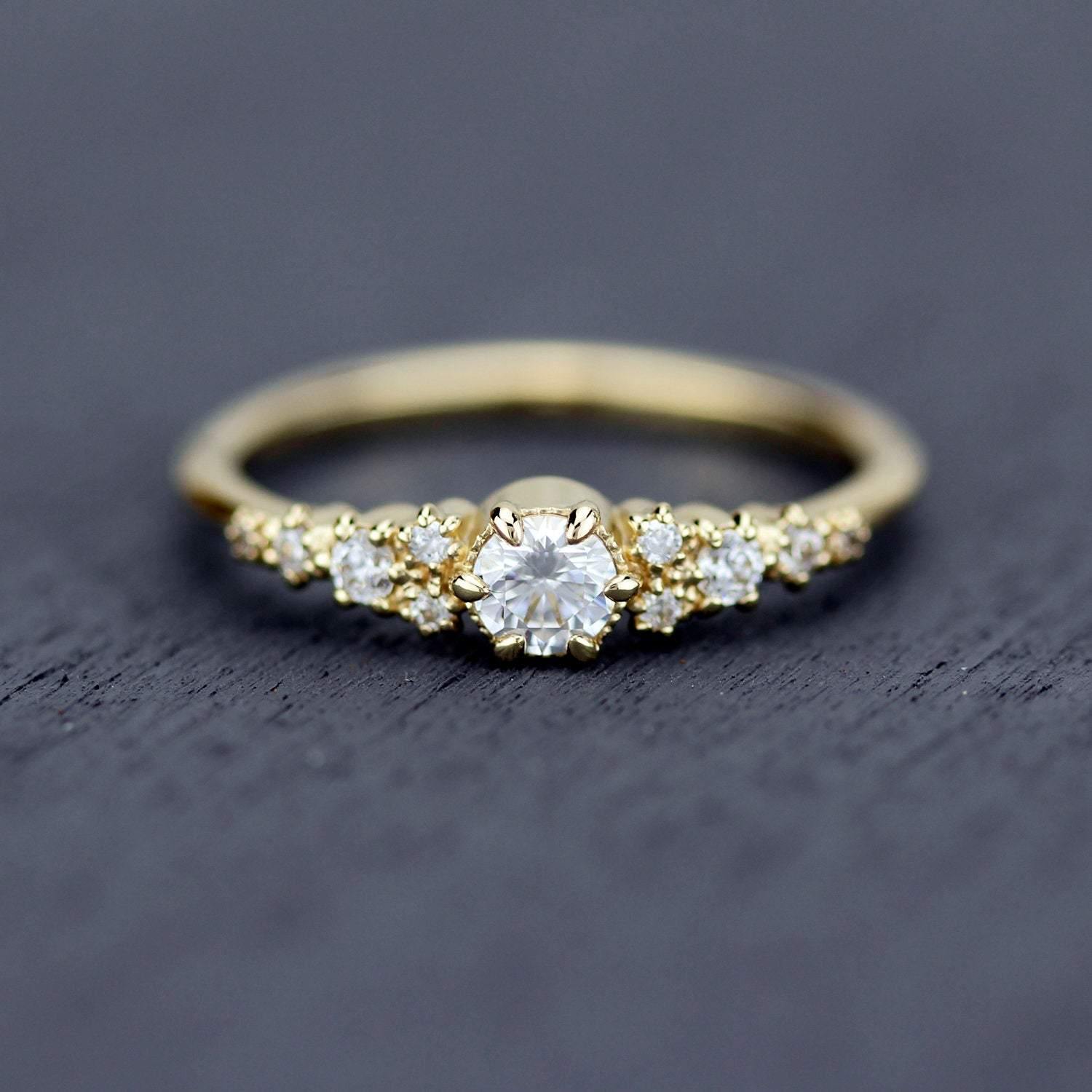 cluster engagement ring round diamonds | Simple engagement ring - NOOI JEWELRY