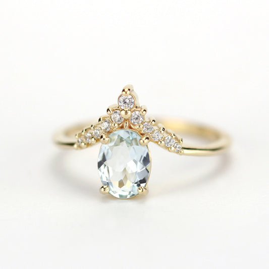 Aquamarine engagement ring, engagement ring aquamarine and diamonds, diamond engagement ring, minimalist ring engagement