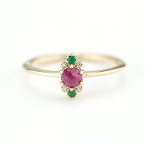 ruby and emerald engagement ring - NOOI JEWELRY