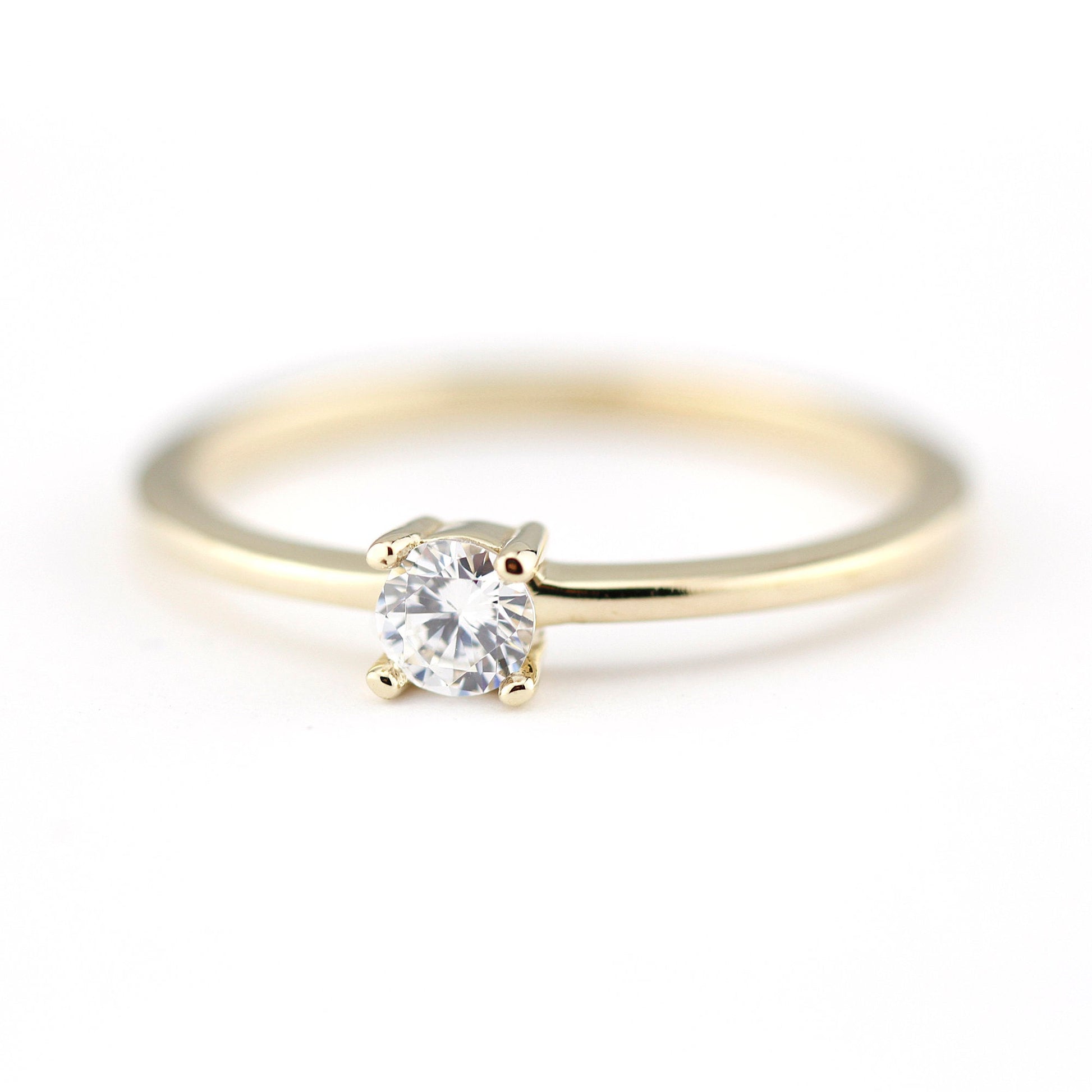 Solitaire engagement ring simple | 18k gold - 0.25 carat diamond - NOOI JEWELRY