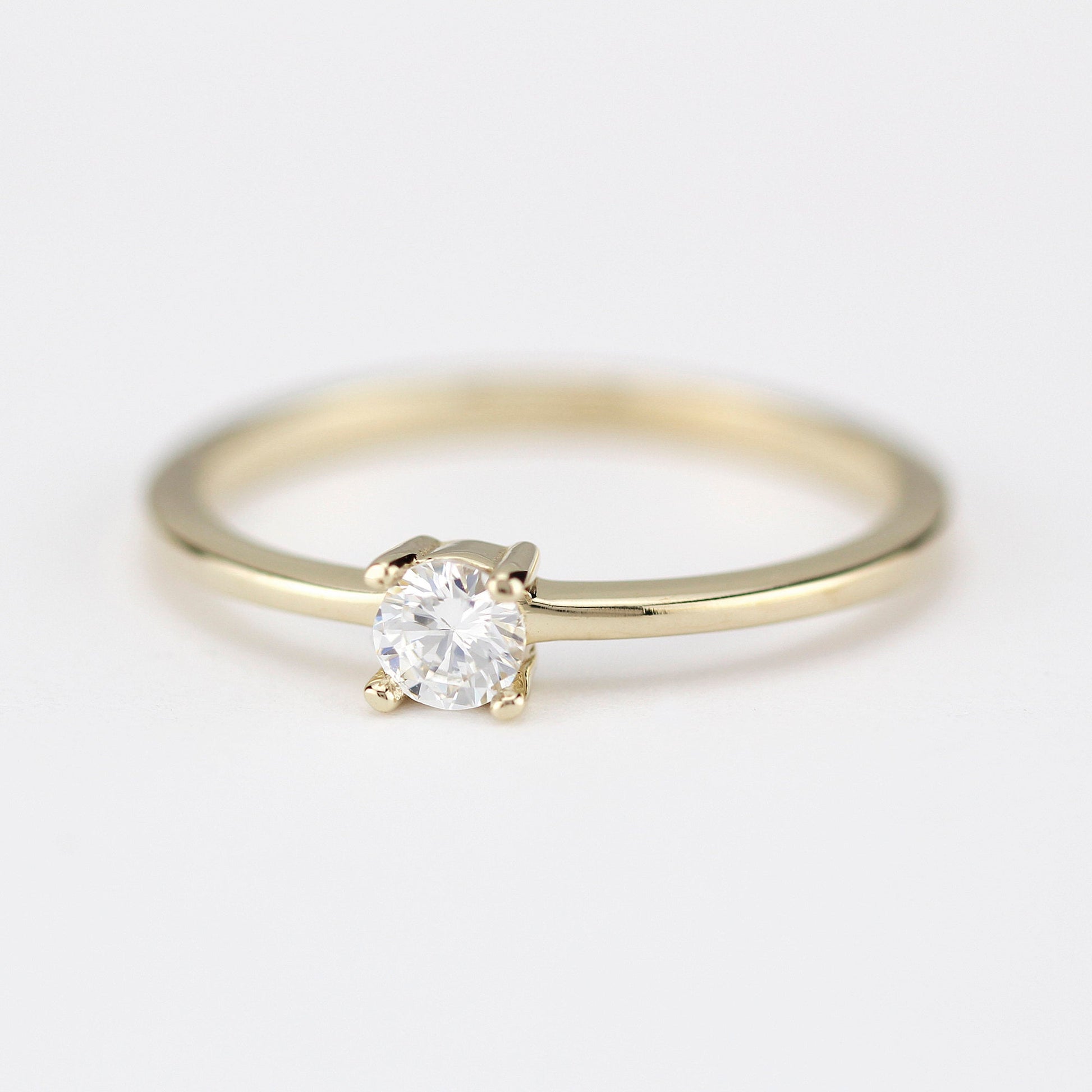 Solitaire engagement ring simple | 18k gold - 0.25 carat diamond - NOOI JEWELRY