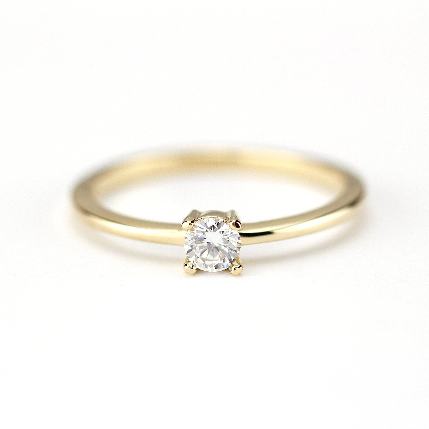 Solitaire engagement ring simple | 18k gold - 0.25 carat diamond - NOOI JEWELRY