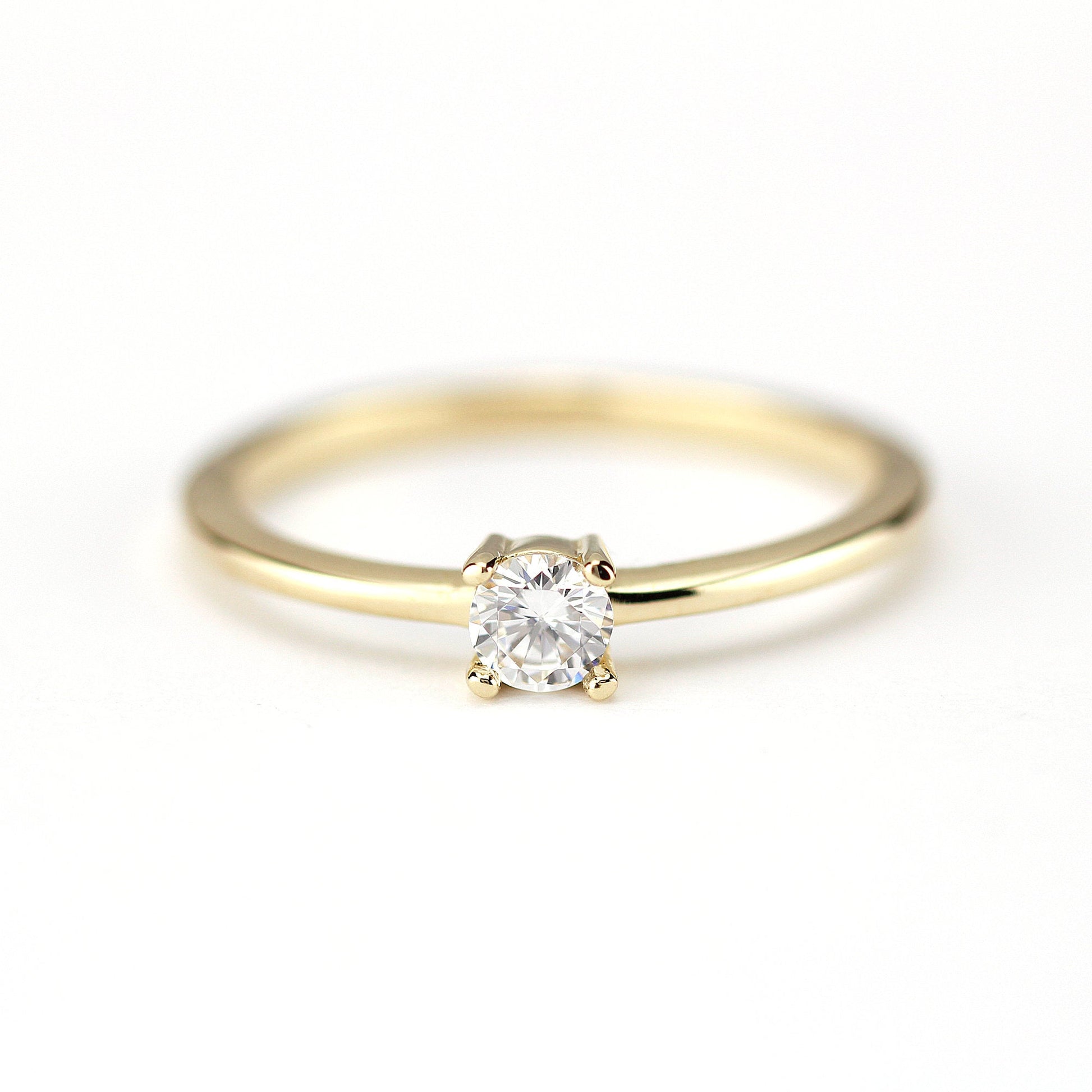 Solitaire engagement ring simple | 18k gold - 0.25 carat diamond - NOOI JEWELRY
