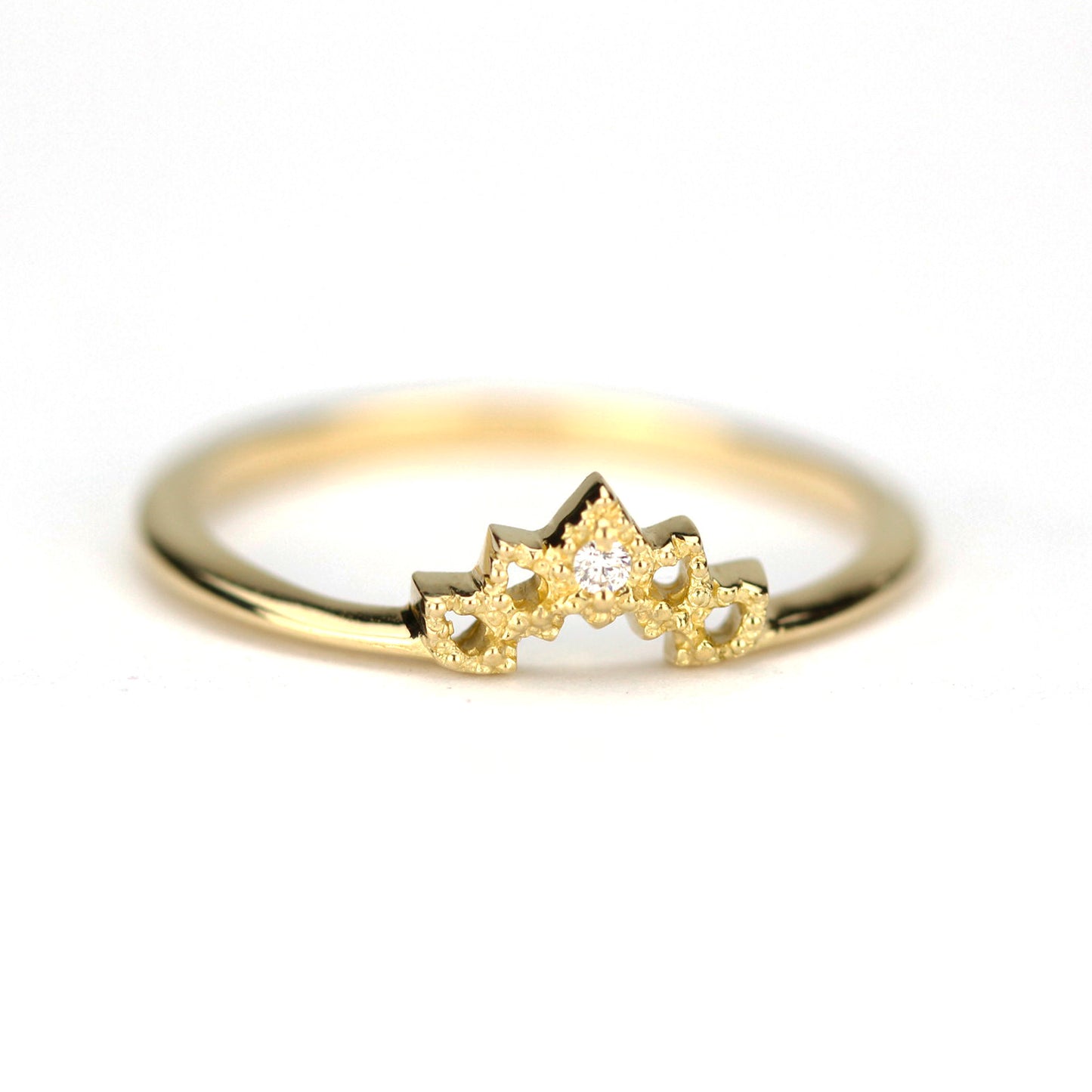 Emerald Wedding Ring, 18K Curved Wedding Band, Curved  Ring 18K Gold, Crown Wedding Ring, Wedding Ring Set, Nesting Rings,Curved Band - NOOI JEWELRY