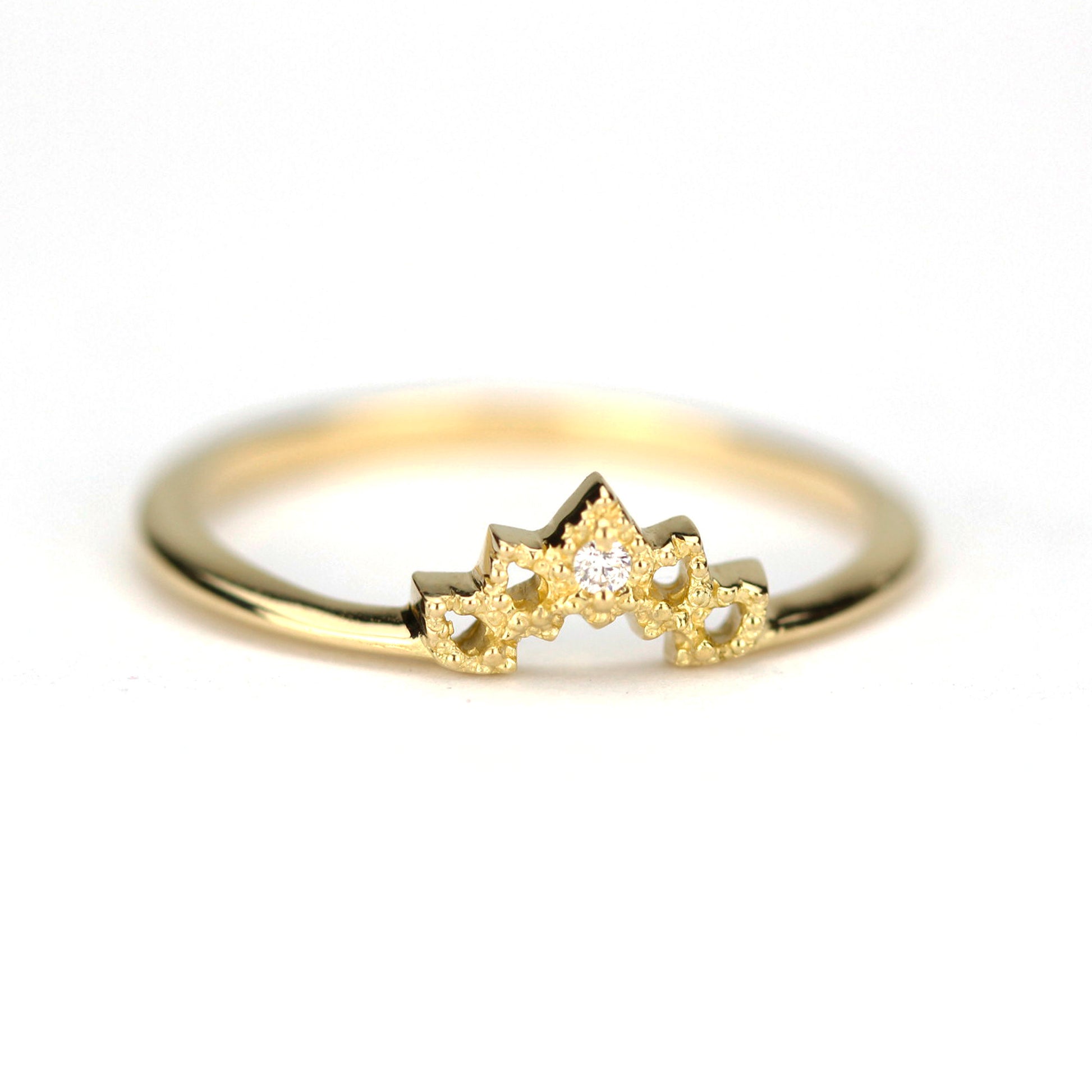 Emerald Wedding Ring, 18K Curved Wedding Band, Curved  Ring 18K Gold, Crown Wedding Ring, Wedding Ring Set, Nesting Rings,Curved Band - NOOI JEWELRY