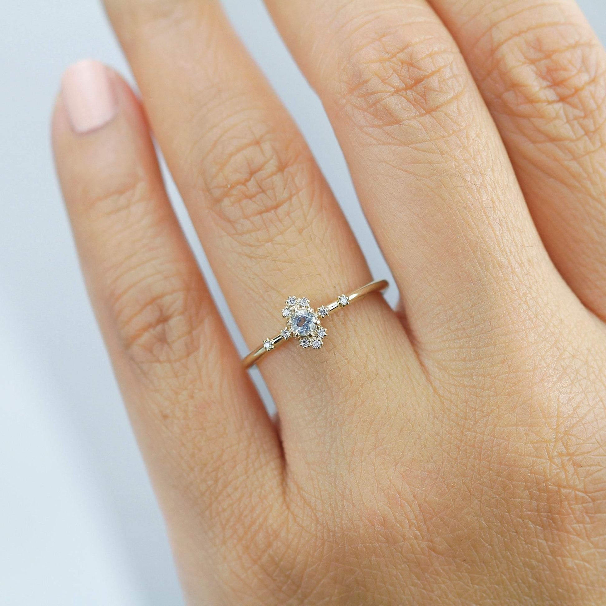 aquamarine engagement ring with diamonds,18k yellow gold - NOOI JEWELRY