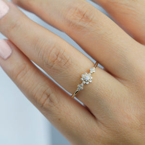 Diamond cluster engagement ring round - NOOI JEWELRY