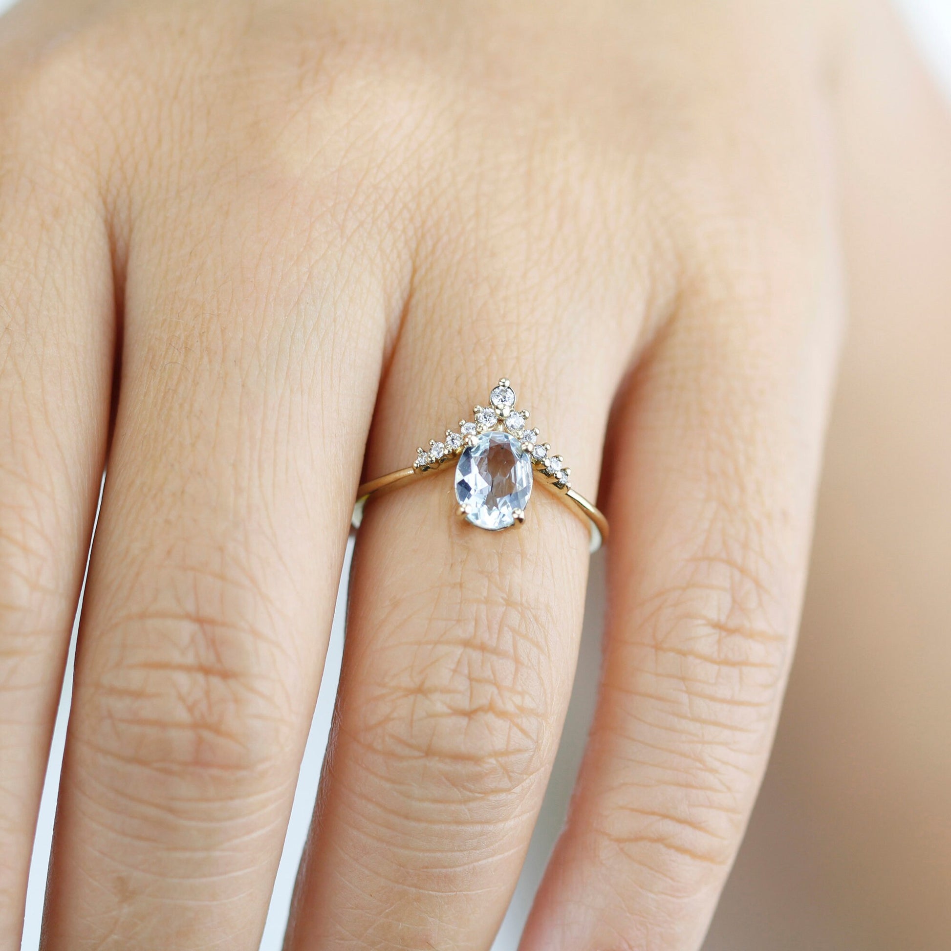 Aquamarine engagement ring, engagement ring aquamarine and diamonds, diamond engagement ring, minimalist ring engagement