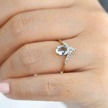 Aquamarine engagement ring, engagement ring aquamarine and diamonds, diamond engagement ring, minimalist ring engagement