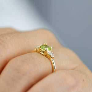 6 mm round peridot and diamonds cluster engagement ring - NOOI JEWELRY