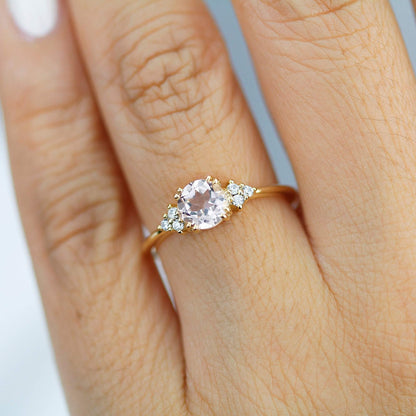 6 mm round morganite and diamond engagement ring yellow gold - NOOI JEWELRY