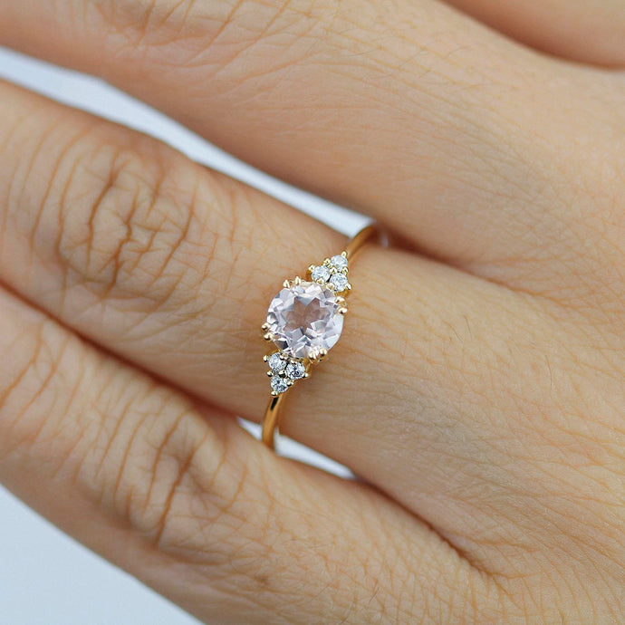 6 mm round morganite and diamond engagement ring yellow gold - NOOI JEWELRY